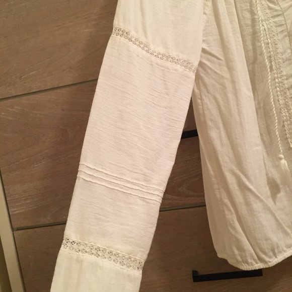 White abercrombie & fitch top - Picture 4 of 4